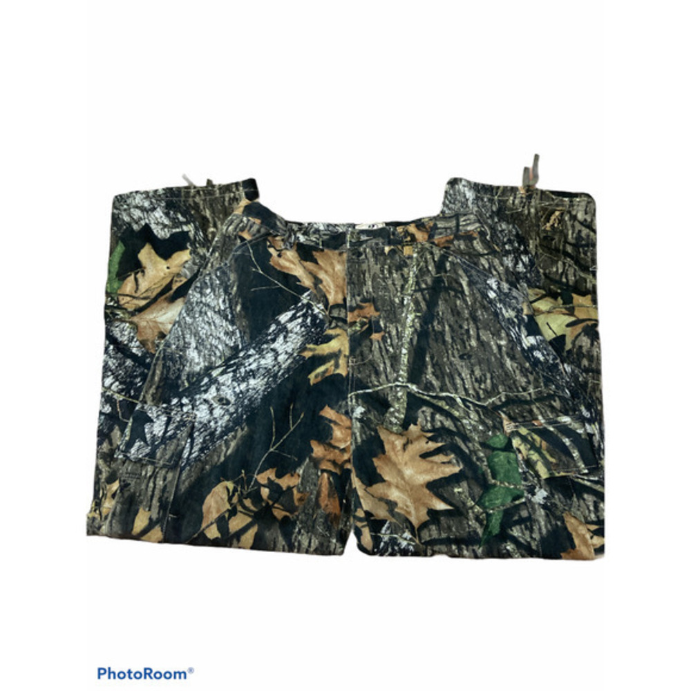 Mossy Oak Camouflage Hunting Straight - Like new